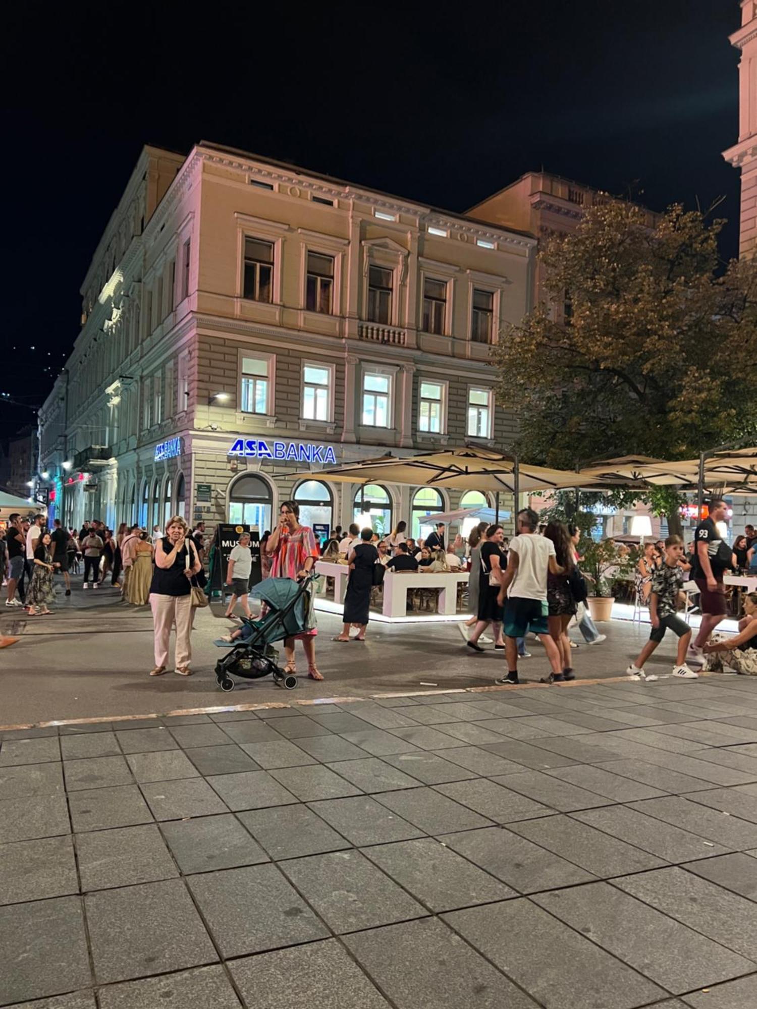 Sena City Center Сараево Екстериор снимка